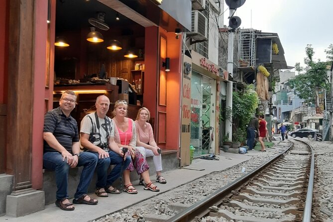 Hanoi City Tour Full Day - Tran Quoc Pagoda: a calm start beside West Lake