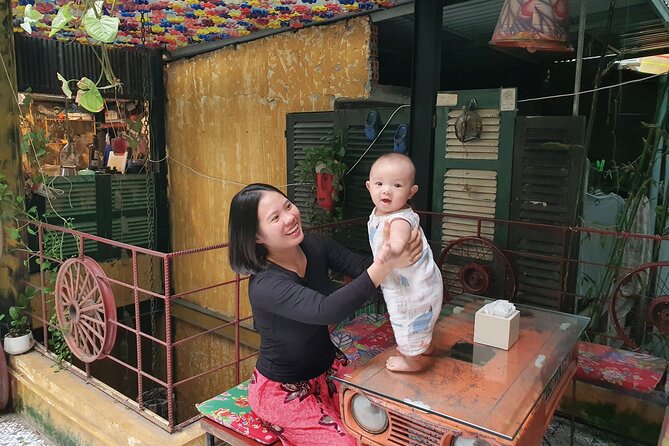 Hanoi City Tour : Hanoi Highlights and Hidden Gems - Hanoi Train Street: a brief and unusual stop