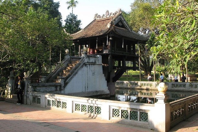 Hanoi City Tour: Private Half-Day to Hidden Corners &Train Street - Long Bien Bridge connects history with city views