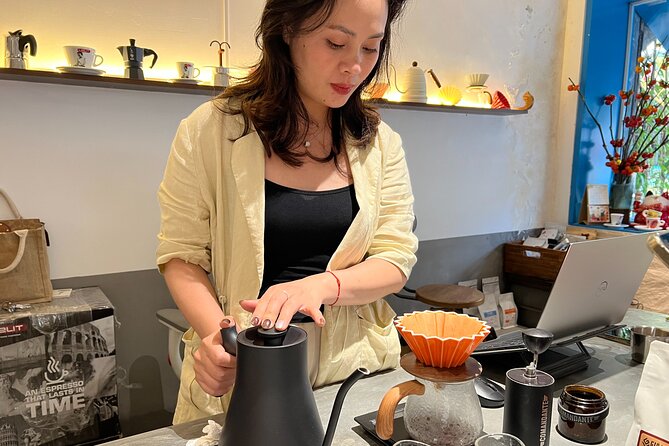 Hanoi Coffee Experience: 6 Brews, 9 Recipes & 3 Liquor Tastings - Taking part instead of watching