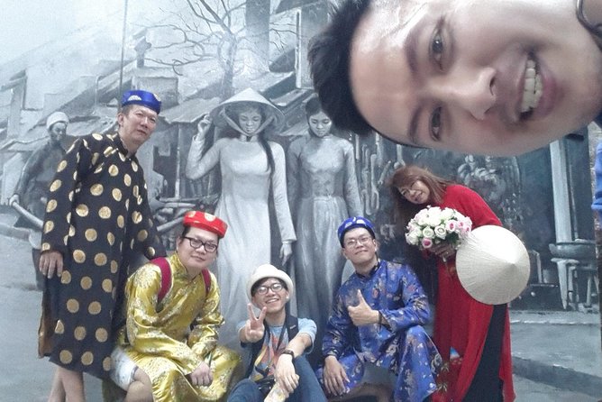 HANOI CULTURAL DISCOVERY TOUR ( "5 in 1" 4 hours - Special Package!) - The Cyclo Ride: A Slow View Of Hanoi