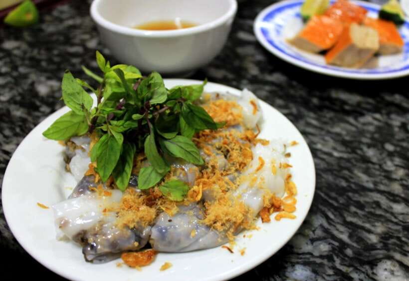 Hanoi: Eat Like a Local Small Group Street Food Tour - Food stops that show everyday Hanoi