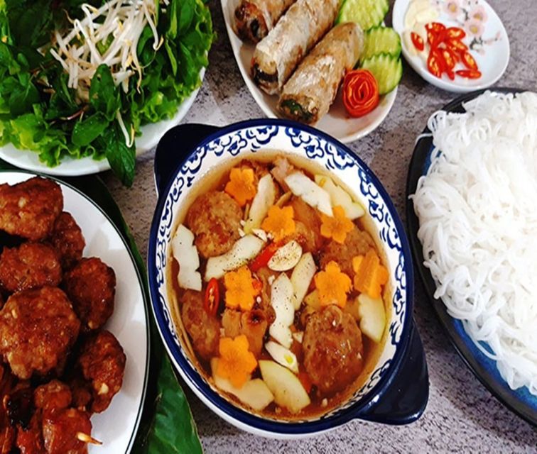 Hanoi: Eat Like a Local Small Group Street Food Tour - Vegetarian and allergy planning