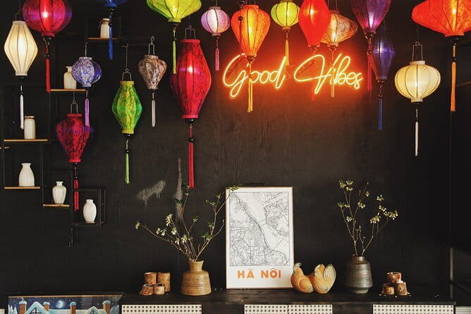 Hanoi Famous Michelin Guided Street Food Tour - Timing, meeting point, and one booking warning