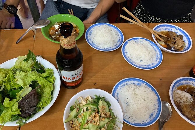 Hanoi Food Tours in Hanoi Old Quarter (Small Group/Private) - The guides make the biggest difference