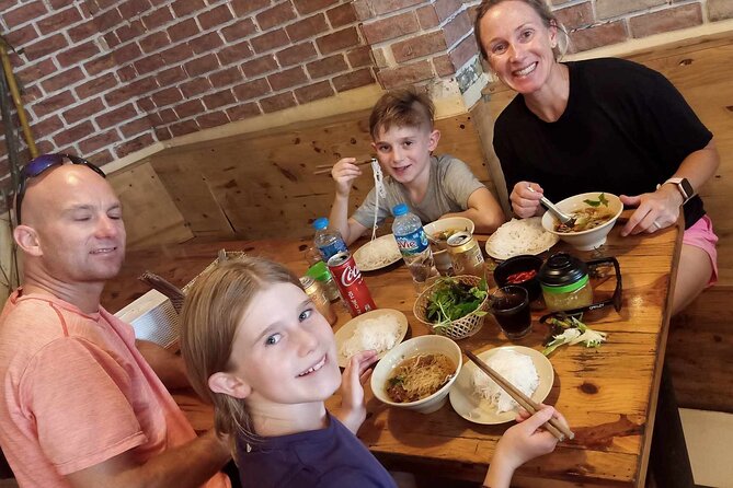 Hanoi Food Tours - Six to eight vendors, not just one big meal