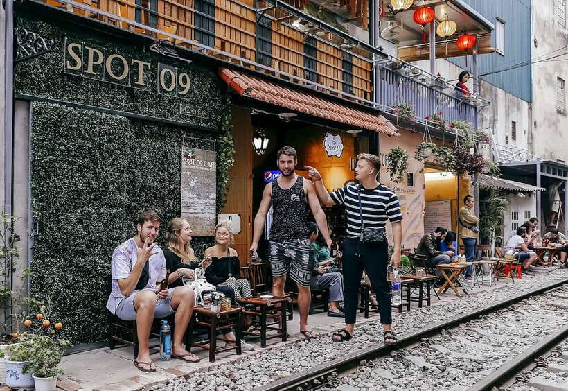 Hanoi: Guided Food Tour with Train Street Visit - Dry chicken Pho changes your expectations