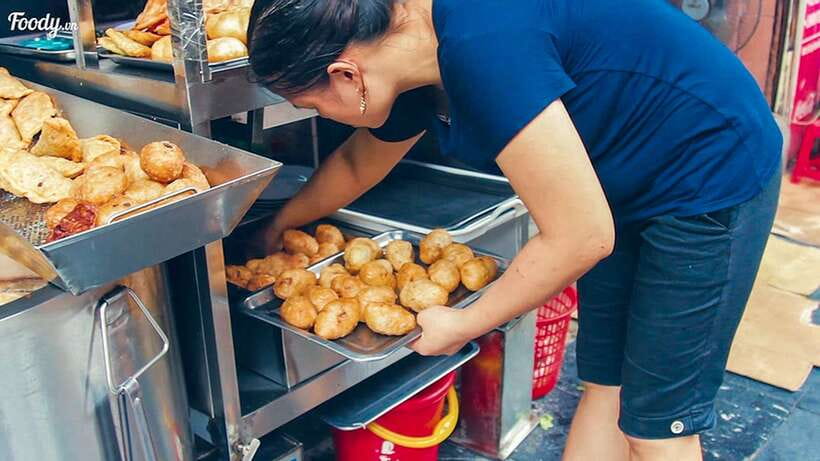 Hanoi: Guided Food Tour with Train Street Visit - A taxi ride leads to Hanoi’s famous Train Street