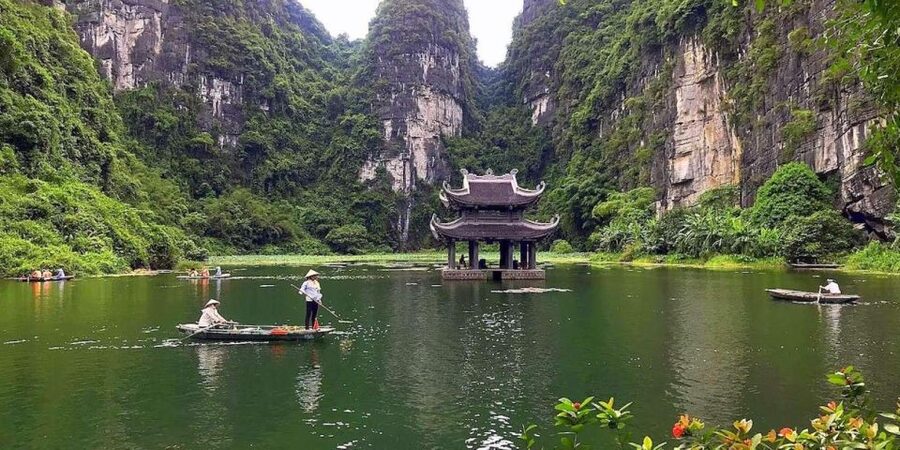Hanoi: Guided Full-Day Hoa Lu, Trang An and Mua Cave Tour - Who should book this Hoa Lu and Trang An tour?