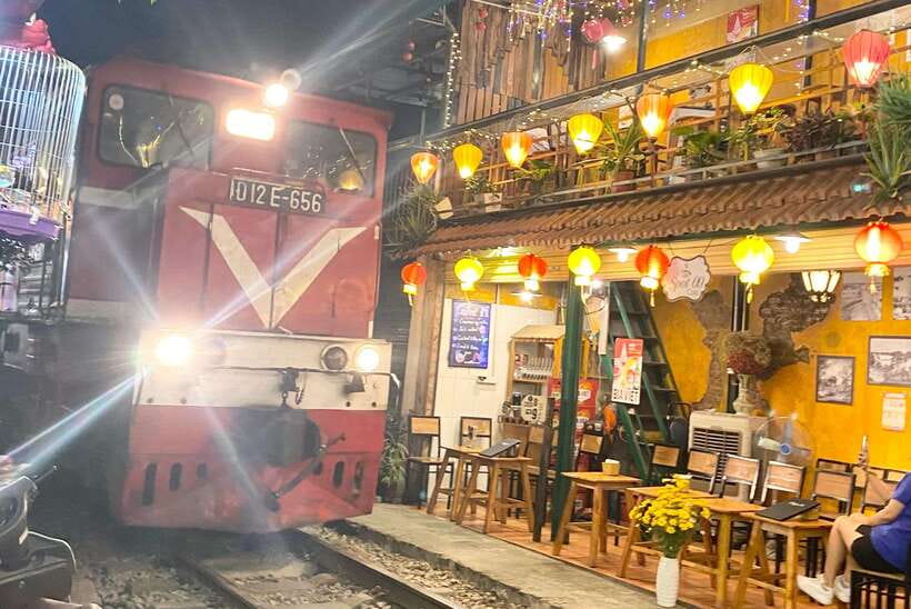 Hanoi: Guided Street Food Tour with Train Street Experience - Key points before you book