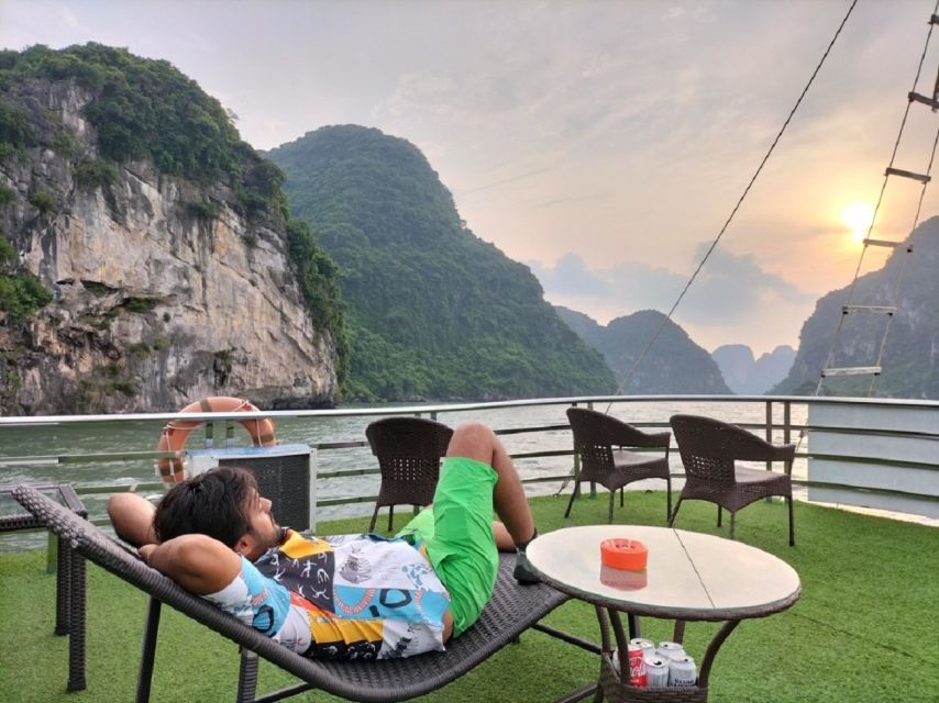 Hanoi: Ha Long Bay Day Cruise - Swimming, Meal, Kayaking - Titop Island, swimming or a steep view
