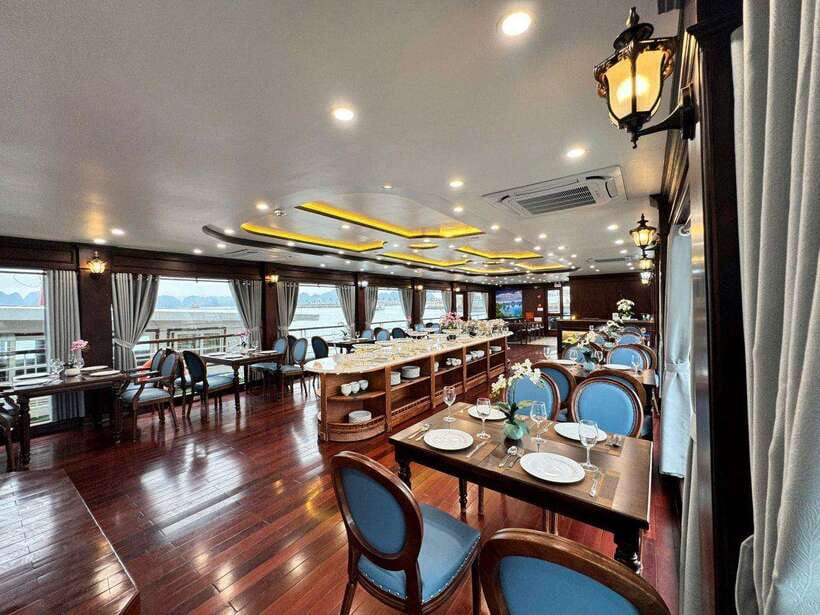 Hanoi: Ha Long Bay Day Trip - Luxury Cruise & Buffet Lunch - Tuan Chau Port and the first views of Ha Long Bay