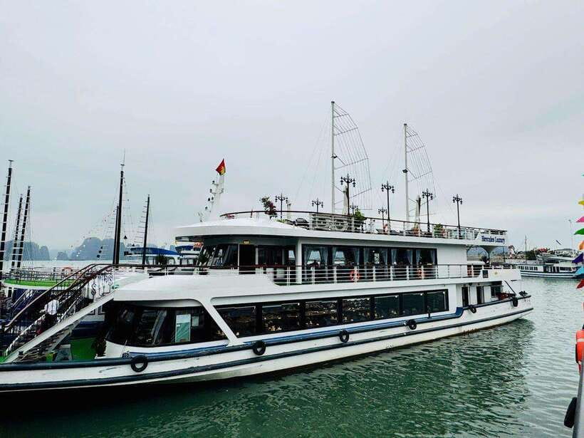 Hanoi: Ha Long Bay Day Trip - Luxury Cruise & Buffet Lunch - Luon Cave gives you an active choice