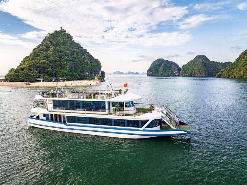 Hanoi: Ha Long Bay Day Trip - Luxury Cruise & Buffet Lunch - Ti Top Island for water and a viewpoint