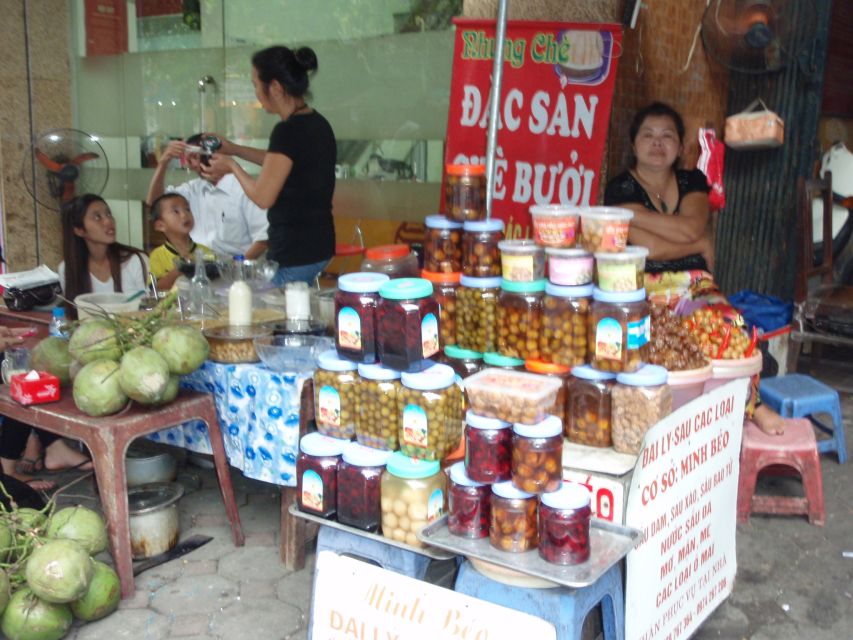 Hanoi Highlights: Full-Day Small Group City Tour with Lunch - Seeing Hanoi by cyclo