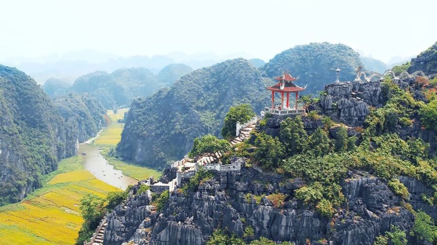 Hanoi: Hoa Lu, Trang An Caves & Mua Cave Day Trip and Lunch - What the $49 price really buys you