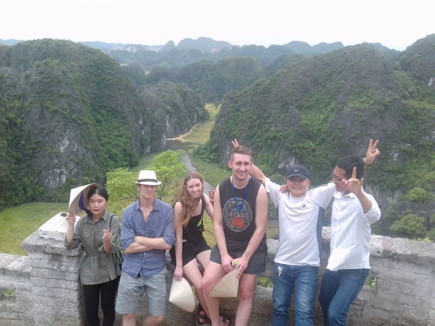 Hanoi: Hoa Lu, Trang An Caves & Mua Cave Day Trip and Lunch - The optional cycling segment through rural roads