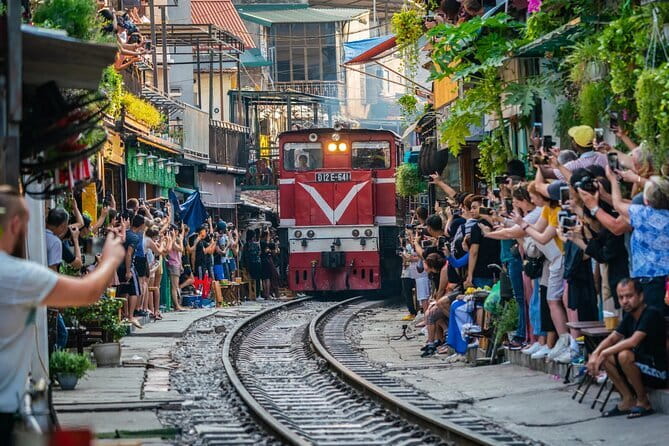 Hanoi in a day from Halong city - A quick look at Train Street