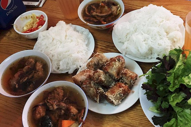 HANOI INCREDIBLE STREET FOODIE TOUR (Enjoy traditional Cuisine as the local) - Six to eight dishes make this a real dinner