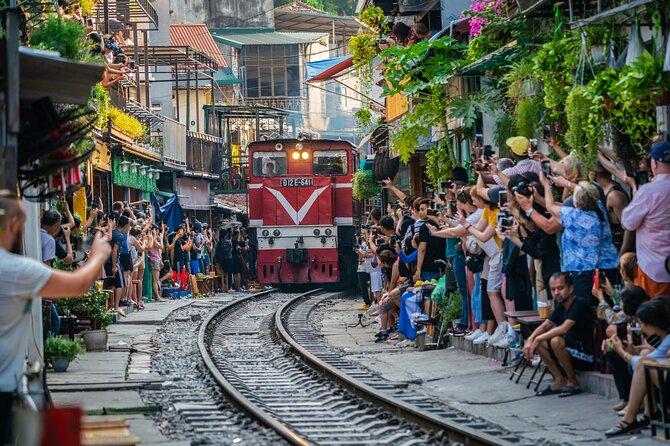 Hanoi Jeep By Night Street Food Tour and Train Street Experience - Starting in the Old Quarter with coffee and lemon tea