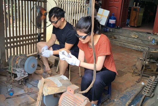 Hanoi Knife Making Traditional Workshop - Sharpening, grinding, and the family recipe