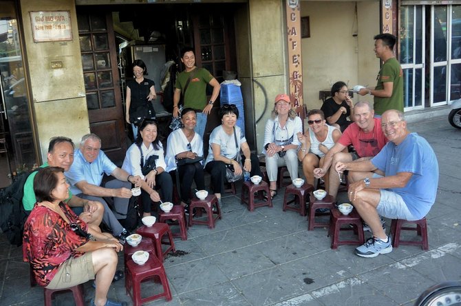 Hanoi Michelin Star Walking Food Tour & Train Street - Bún Chả and the Michelin connection