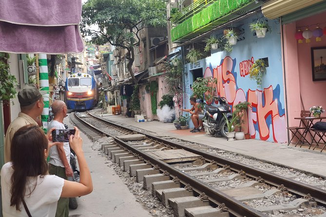 Hanoi Motorbike Tour: Food, Culture and Fun by Vintage Motorbike - Safety, comfort, and the reality of Hanoi traffic