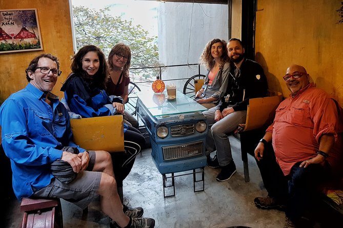 Hanoi Motorbike Tour: Food, Culture and Fun by Vintage Motorbike - Backstreets and Chợ trời: Hanoi away from the postcard route