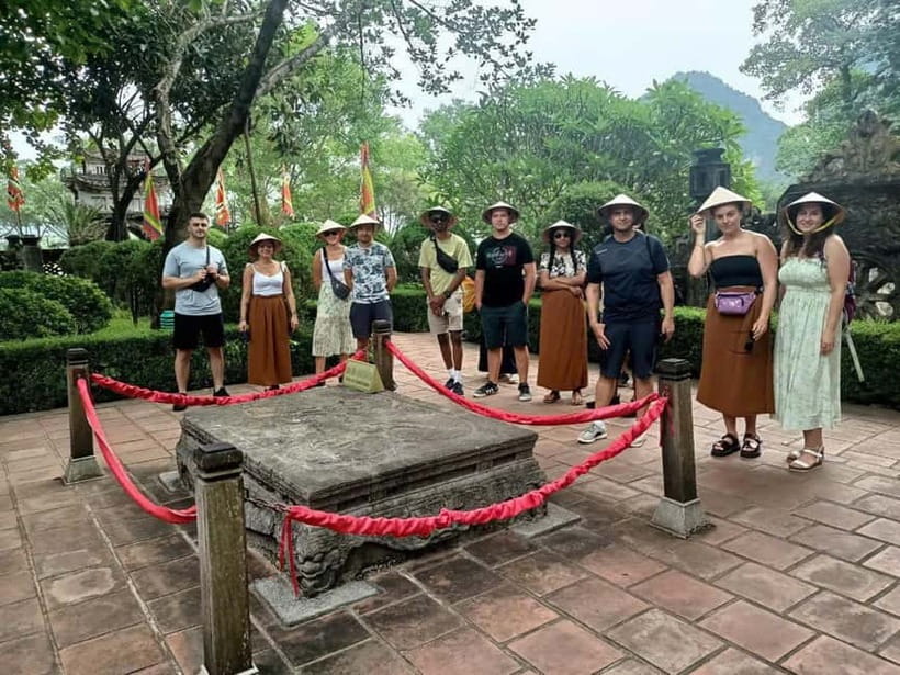 Hanoi/Ninh Binh: 1-Day Tam Coc/Trang An, Hoa Lu & Mua Caves - Optional cycling through Ninh Binh villages