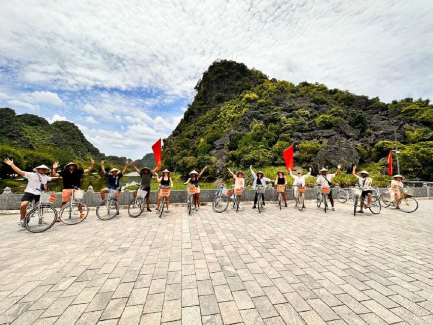 Hanoi: Ninh Binh, Hoa Lu, Tam Coc and Mua Cave Day Trip - A 30-minute bike ride through Ninh Binh countryside