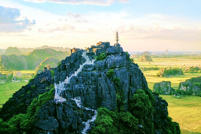 Hanoi: Ninh Binh - Hoa Lu - Tam Coc boat - Mua Cave - Best seller - Hoa Lu and the temples of the Dinh and Le dynasties