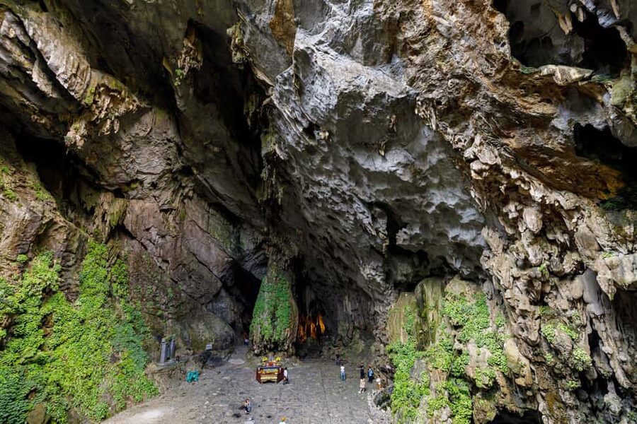Hanoi: Perfume Pagoda - Yen Stream Boat Ride, Lunch & Cave - Leaving Hanoi Old Quarter at 7:30