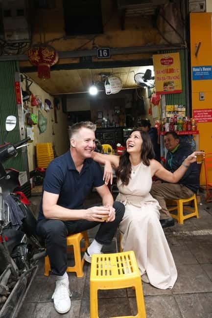 Hanoi Private Photoshoot – Iconic Spots & Hidden Gems - Who should book this experience?