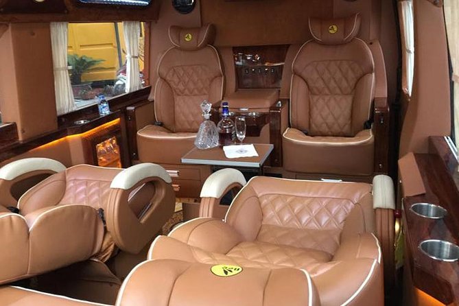 Hanoi Private Transfers One Way (by Luxury Limousine Vans) - The airport pickup, step by step