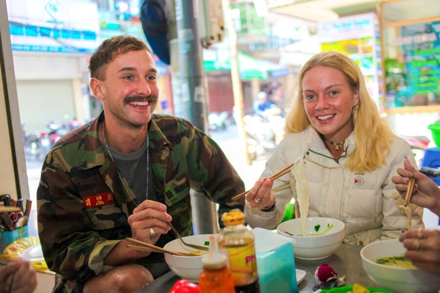 Hanoi: Small-Group Street Food Walking Tour - How much food do you actually get for $15?