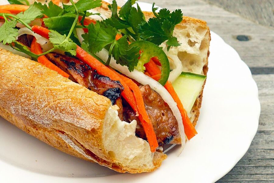 Hanoi: Small-Group Street Food Walking Tour - Why this food walk works well on a first night