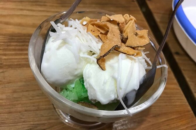 Hanoi Street Food Adventure: Train Street & Local Delights - How the $29 price compares in value