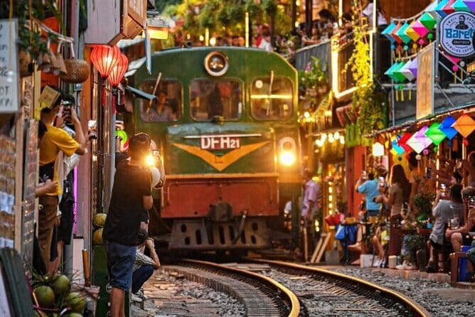 Hanoi street food walking and train street visit - Quick points before you book