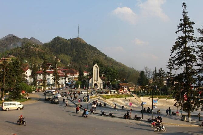 Hanoi to Sapa Bus - Private Cabin Bus - Luggage, seating, and arrival in Sapa