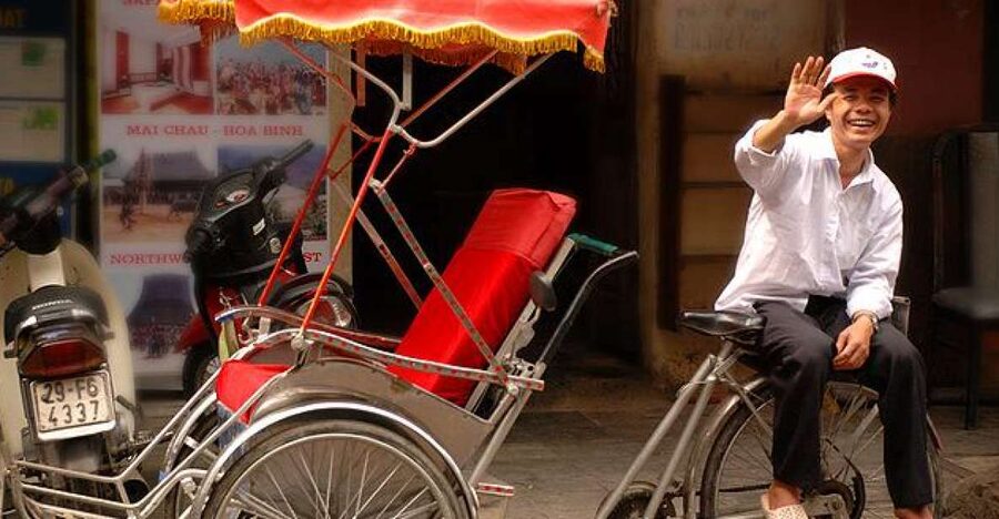Hanoi Walking Street Food Tour & Cyclo Ride - Starting in Hanoi’s Old Quarter