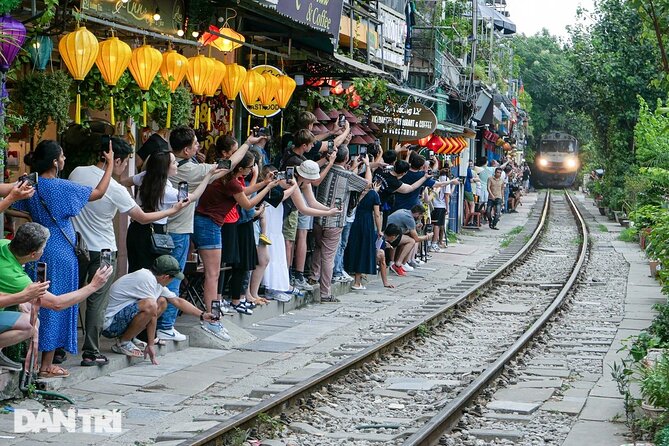 Hanoi Walking Street Food Tour with Train Street - Key points before you book