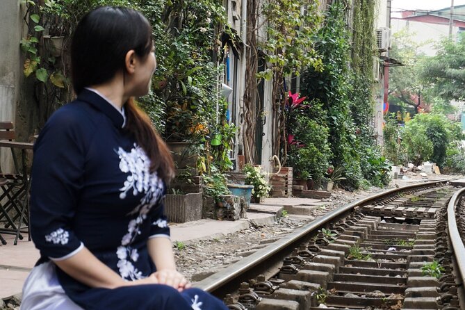 Hanoi Walking Street Food Tour with Train-Street Visit - Key things to know before you book