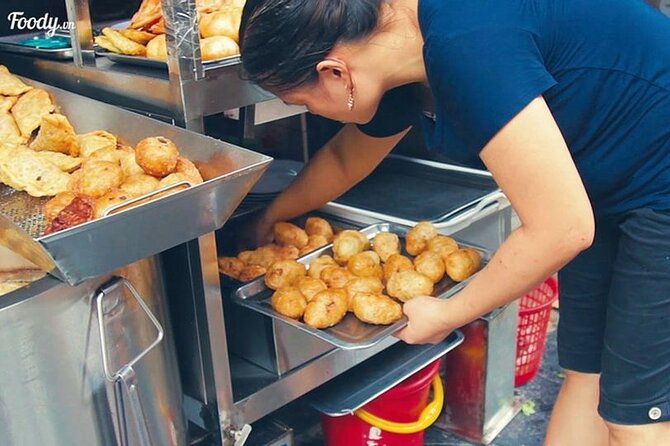 Hanoi Walking Street Food Tour with Train-Street Visit - Why this $18 Hanoi food tour works