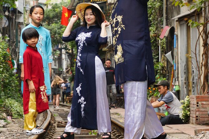 Hanoi Walking Street Food Tour with Train-Street Visit - Train Street with a local drink