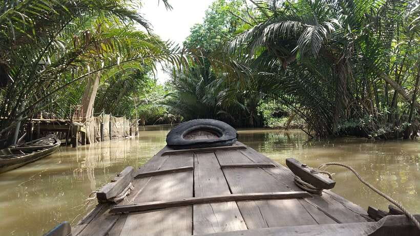 HCM: Mekong Delta Islands Boat & Tuk-Tuk Tour with Tastings - Motorboat views across four islands