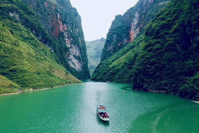 High Quality Small Group Ha Giang Loop Car Tour 2 Days 2 Nights - Key points at a glance