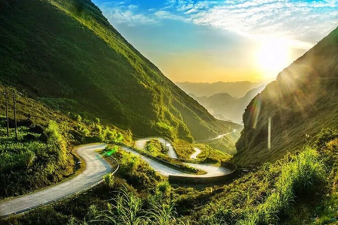 High Quality Small Group Ha Giang Loop Car Tour 2 Days 2 Nights - Private groups, vehicle questions, and comfort