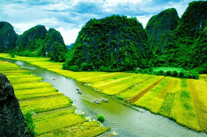 Highlight Ninh Binh Full Day Tour Tam Coc Boat, Mua Cave, Hoa Lu - Key points at a glance