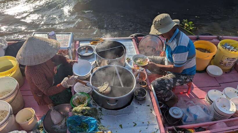 Ho Chi Minh: 1-Day Mekong Delta Tour-Floating Market & Islet - Cai Rang Floating Market around 7:30 am