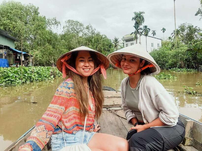 Ho Chi Minh City: Mekong Delta Tour with Sampan Journey - Cruising past the Mekong islands